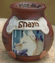 lamenated photo pet urn
