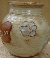 urn for ashes of dead dogs and cats